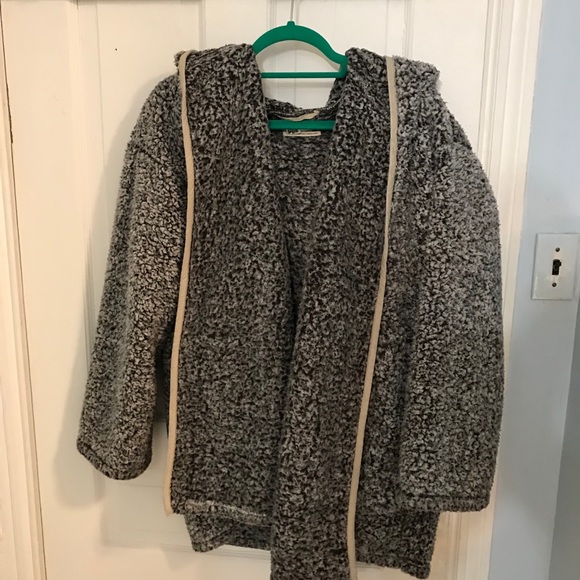 Urban Outfitters Sherpa Jacket Grey - Picture 2 of 2